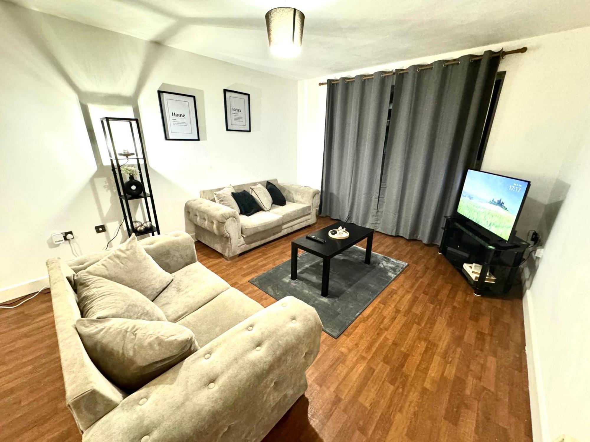 Apartment Casa Luxe 2 Bed Modern Centre Free Parking & Outdoor Patio